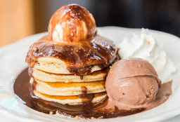 Tortita helado y nata