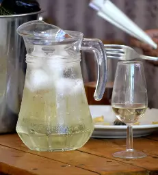 Copa grande de rebujito